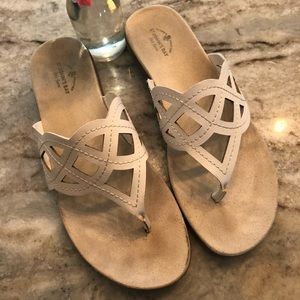 FLASH SALE! great qual sandals⚓️